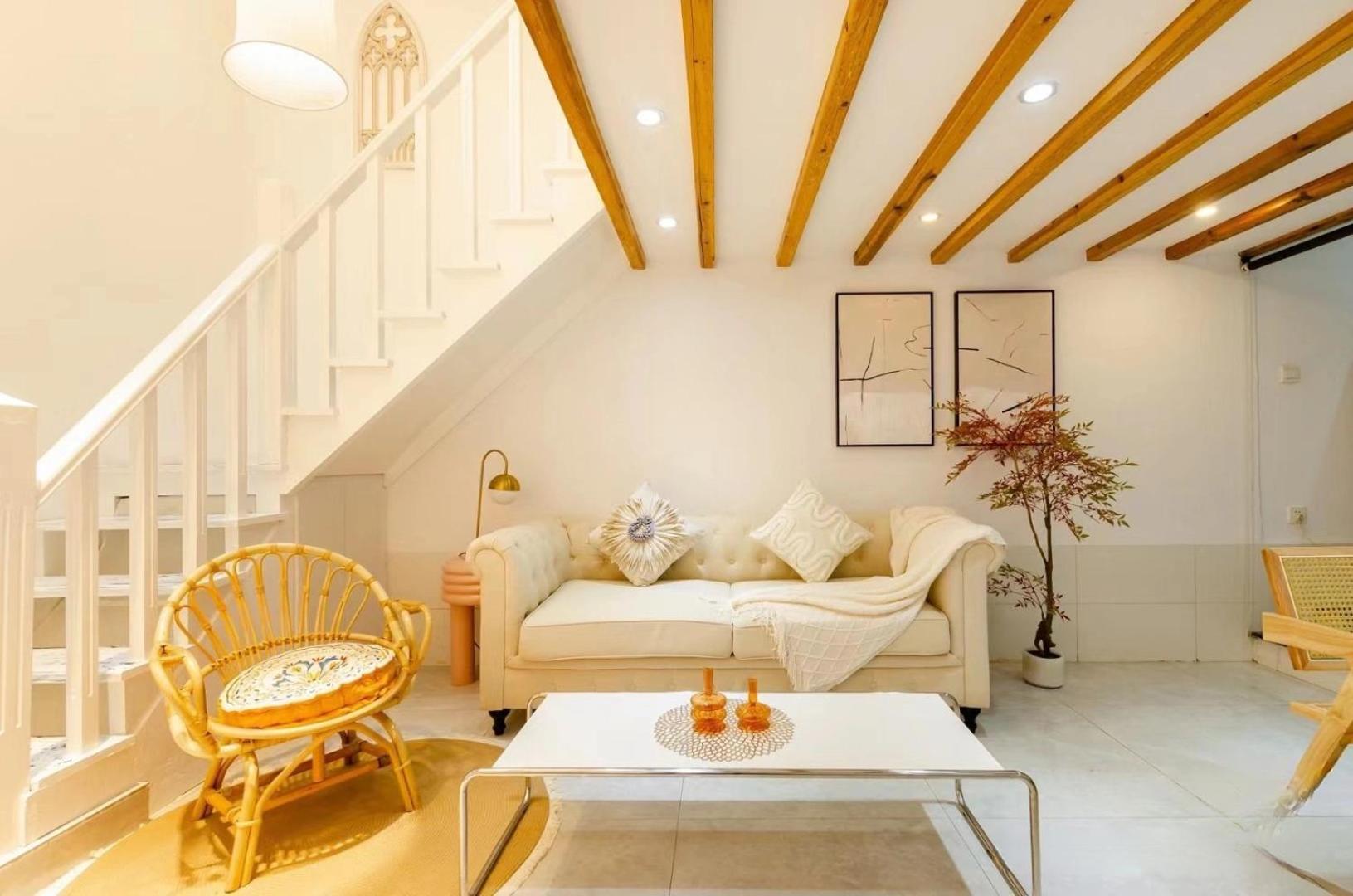 Downtown Yi Du - Near South Shaanxi Road Metro Station 600meters *