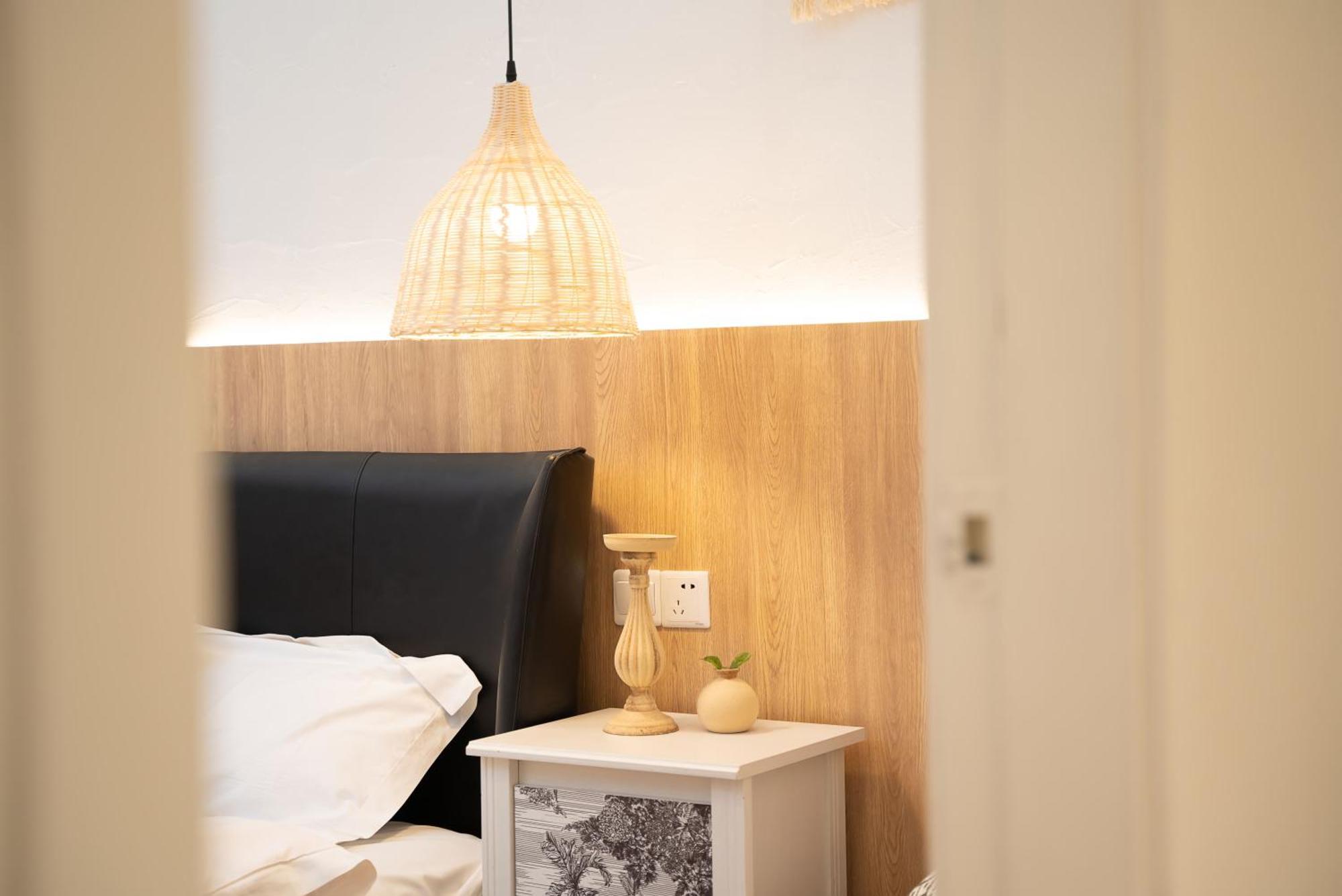 Downtown Yi Du - Near South Shaanxi Road Metro Station 600meters *