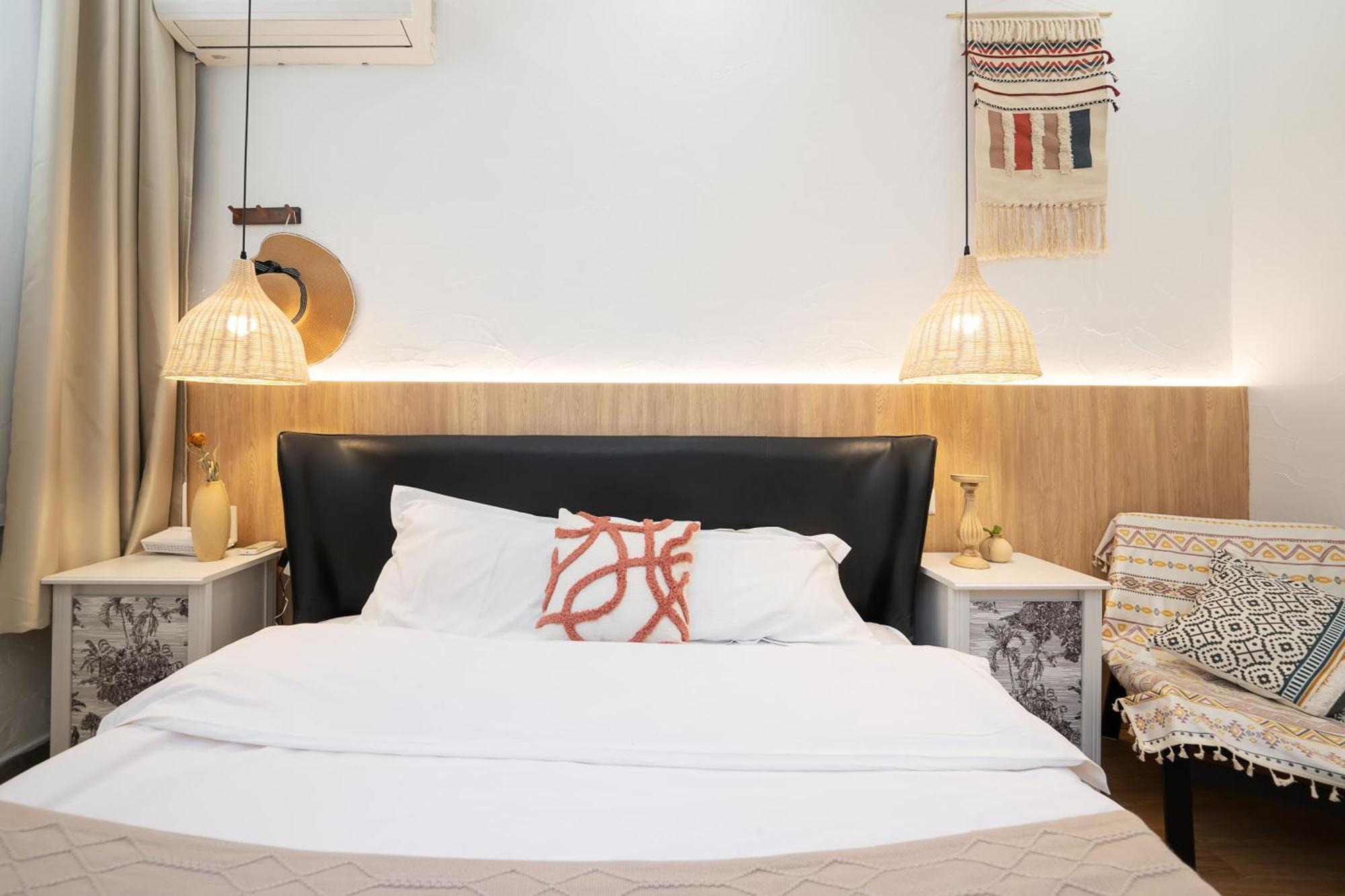 Apartment Downtown Yi Du - Near South Shaanxi Road Metro Station 600meters