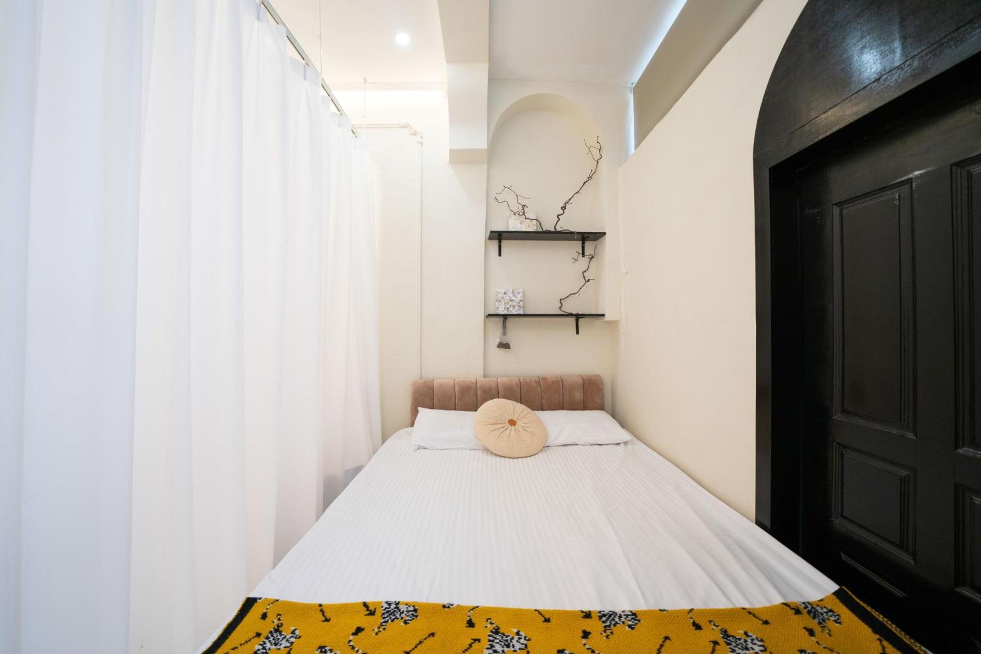 Downtown Yi Du - Near South Shaanxi Road Metro Station 600meters