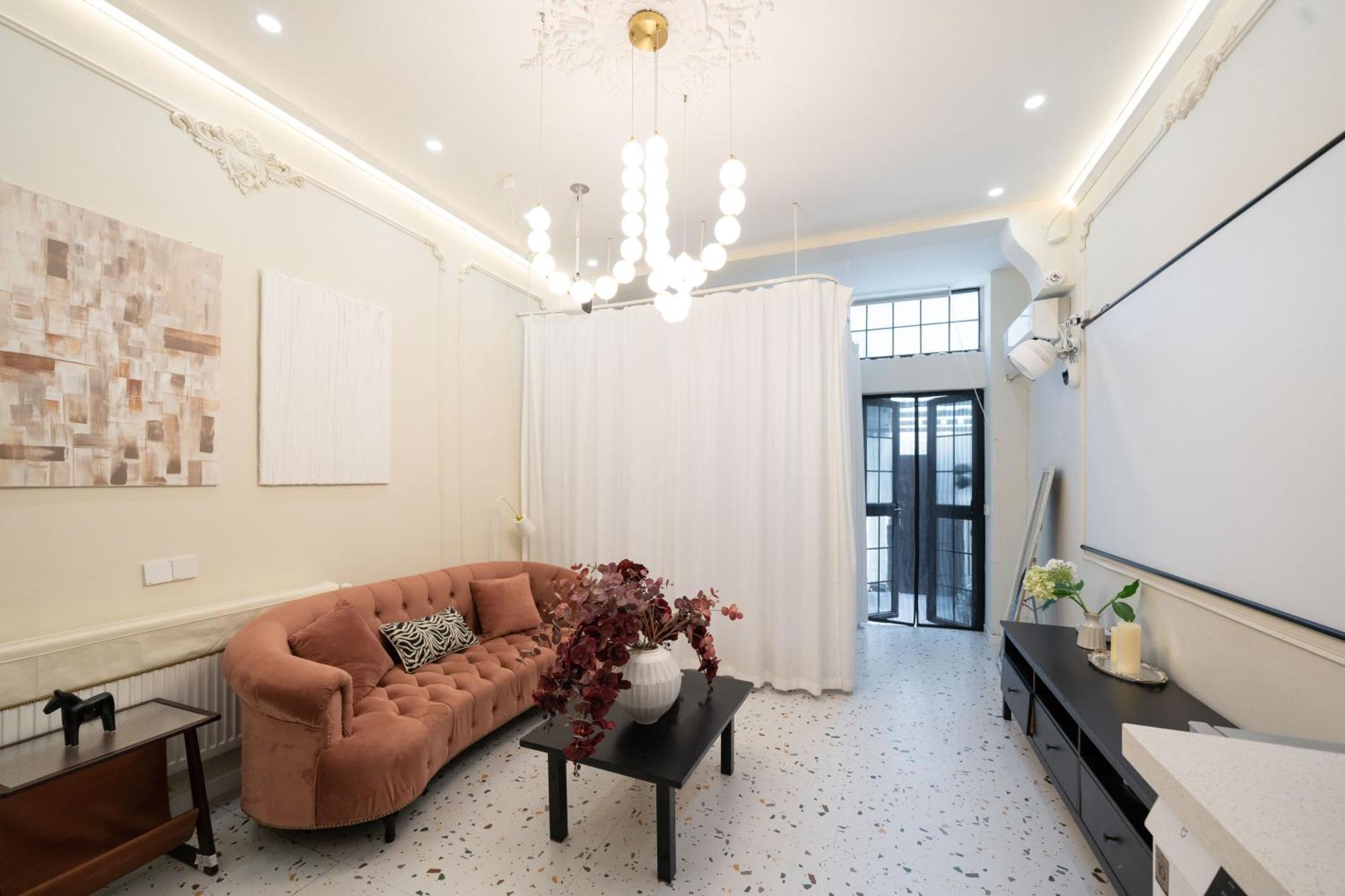 Apartment Downtown Yi Du - Near South Shaanxi Road Metro Station 600meters *
