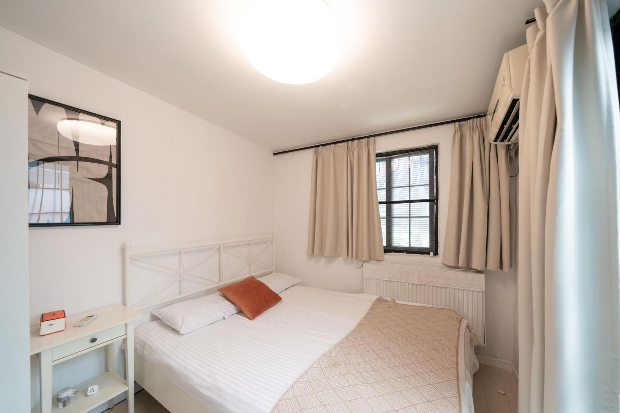 Apartment Downtown Yi Du - Near South Shaanxi Road Metro Station 600meters *