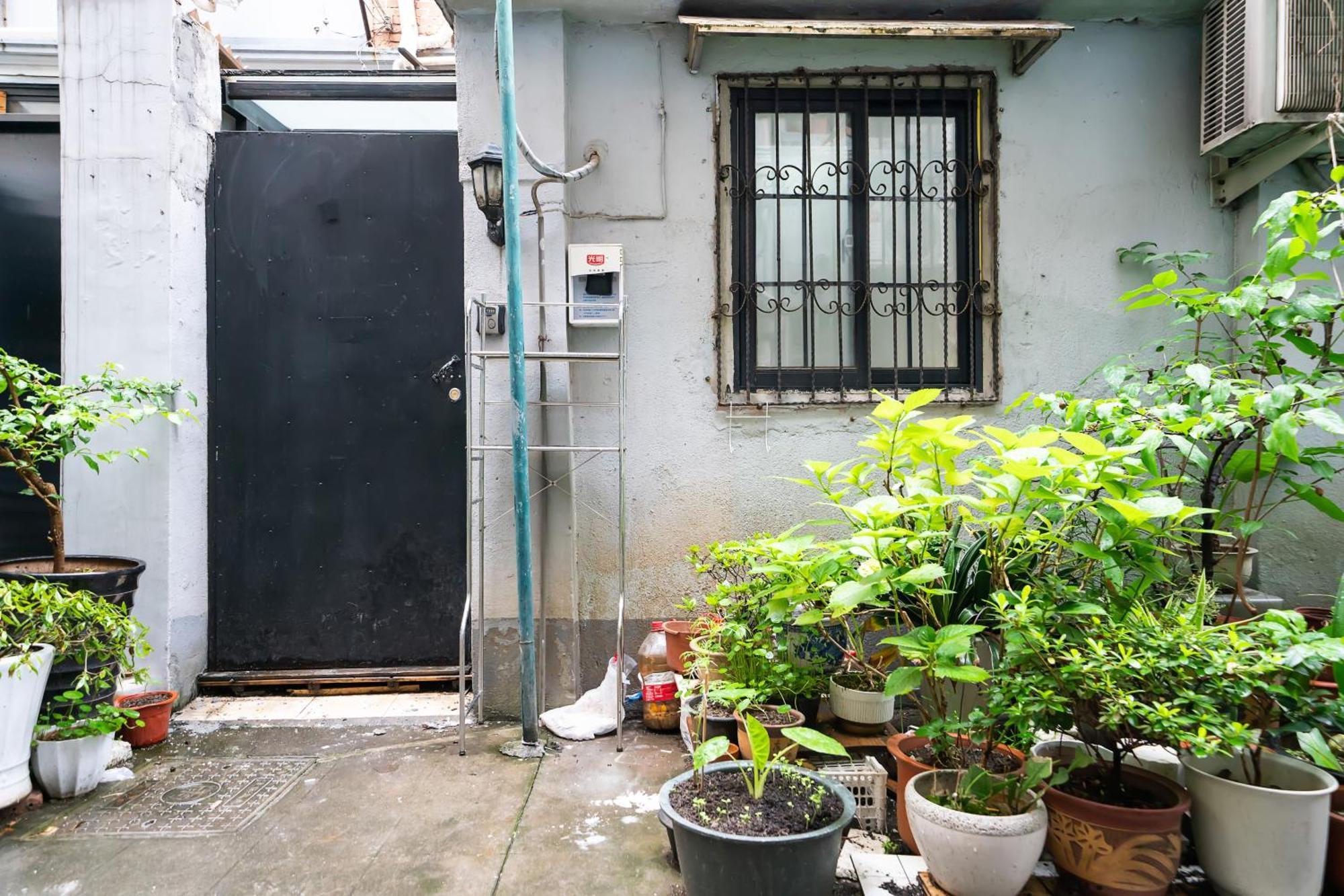 Downtown Yi Du - Near South Shaanxi Road Metro Station 600meters *